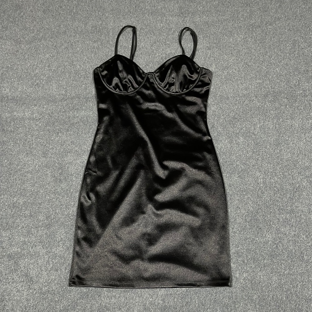 forever 21 black mini dress